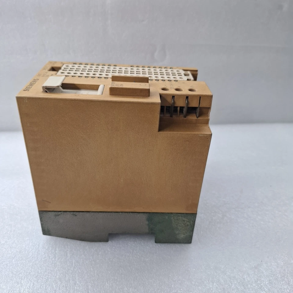 SIEMENS SIMATIC S5-95U 6ES5 095-8MA03 CPU 6ES50958MA03 SIMATIC S5 95U (USED)